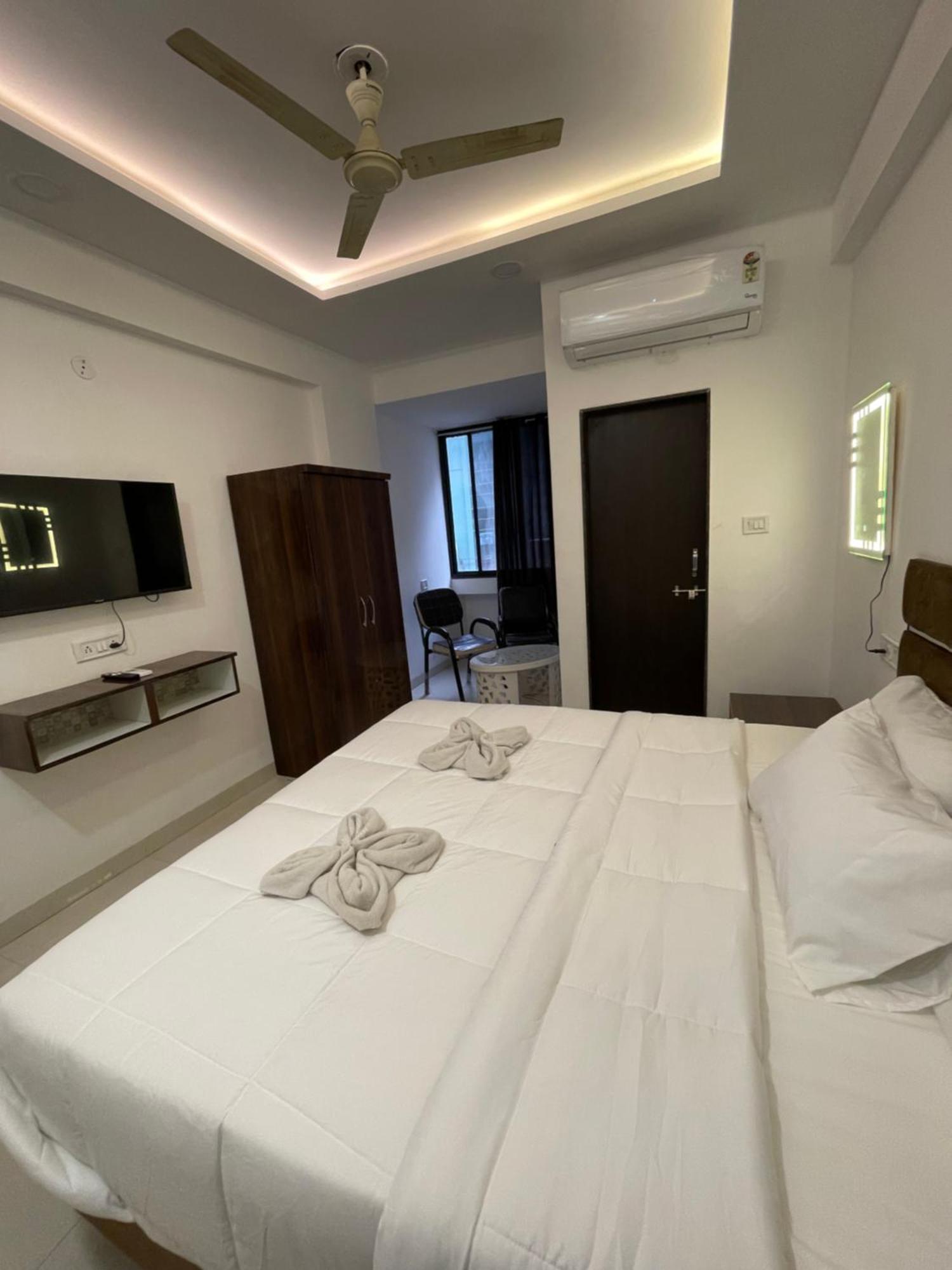 Hotel Kiwi Inn Vijaynagar Scheme 78 إندور المظهر الخارجي الصورة